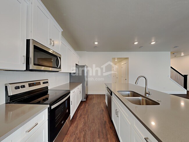 Foto del edificio - 4043 Bold Stripe Ave