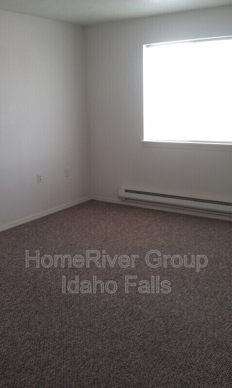 Foto del edificio - 3190 Chasewood Dr