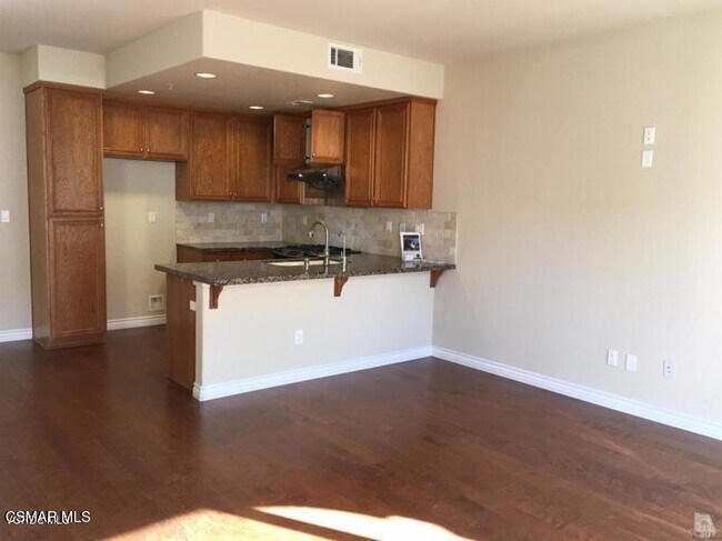 Foto del edificio - 1214 Vista Canyon Ln
