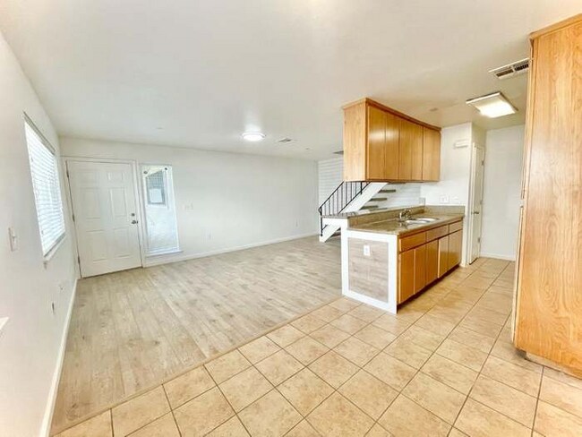 Foto del edificio - 2767 W Fairmont Ave