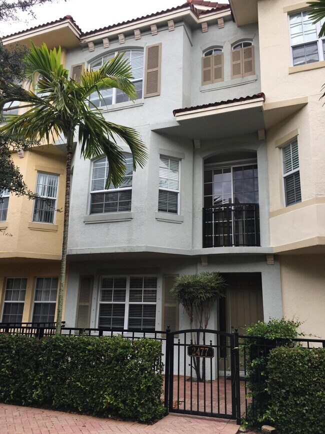 Building Photo - 2477 San Pietro Cir