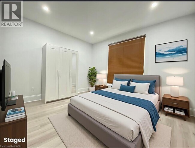 Building Photo - 114 Tisdale St N