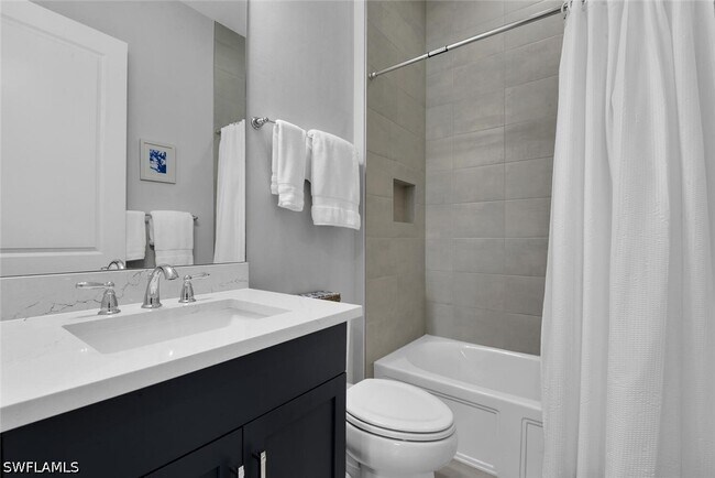 Foto del edificio - 7124 Saona CT