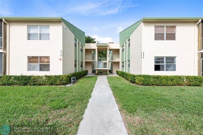 Foto del edificio - 4278 NW 89th Ave