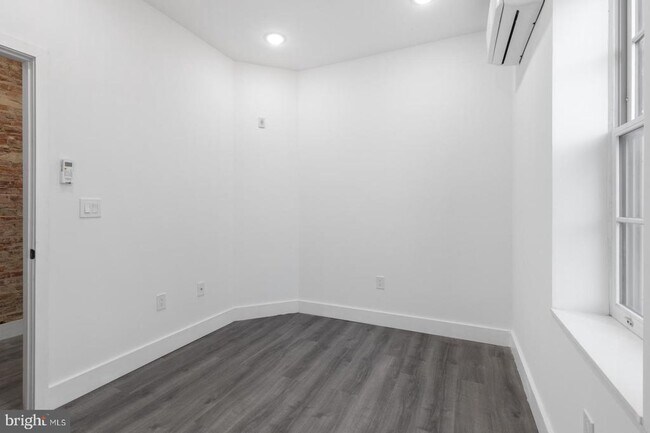 Foto del edificio - 212 Catharine St