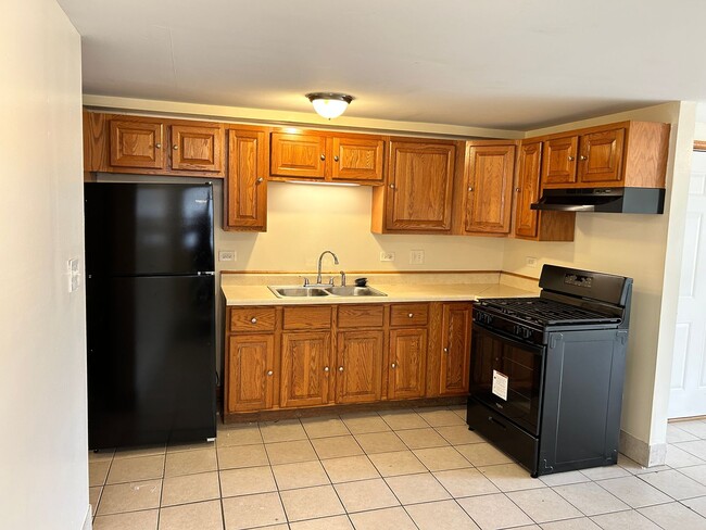 Building Photo - 1838 50th Ct