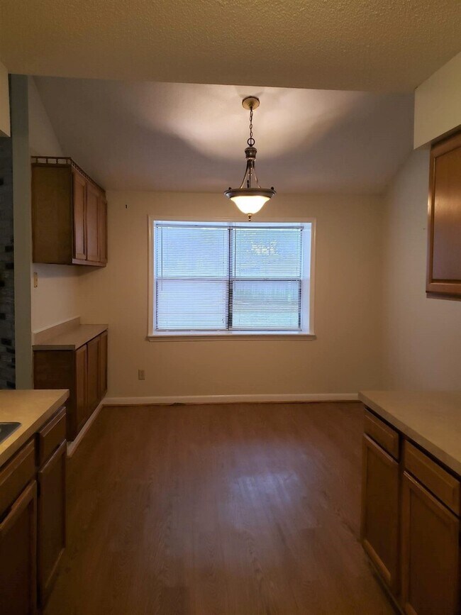 Foto del edificio - 3-Bedroom Home in Ocean Springs