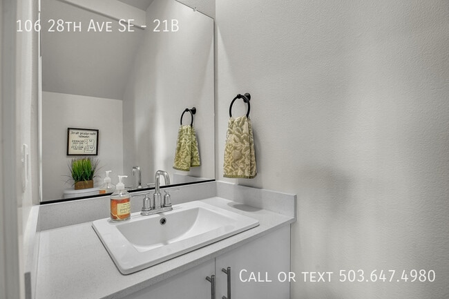 Foto del edificio - 106 28th Ave SE