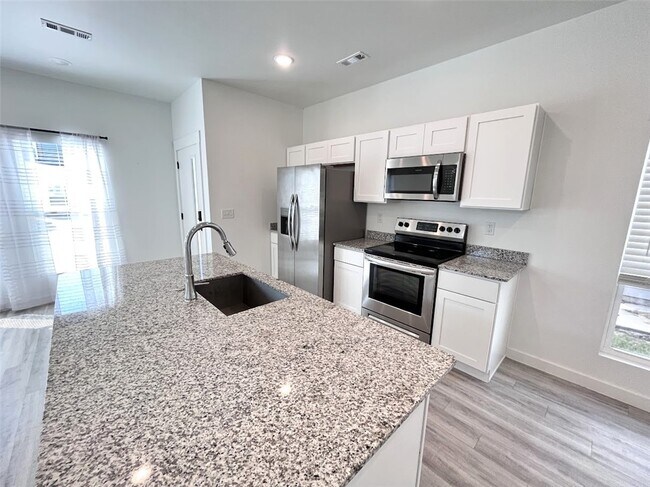 Foto del edificio - 950 Ventnor Ave