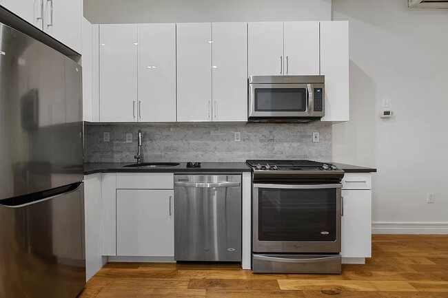 Building Photo - 309 East 92nd Street