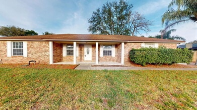 Building Photo - 12947 Tree Wy Ct N