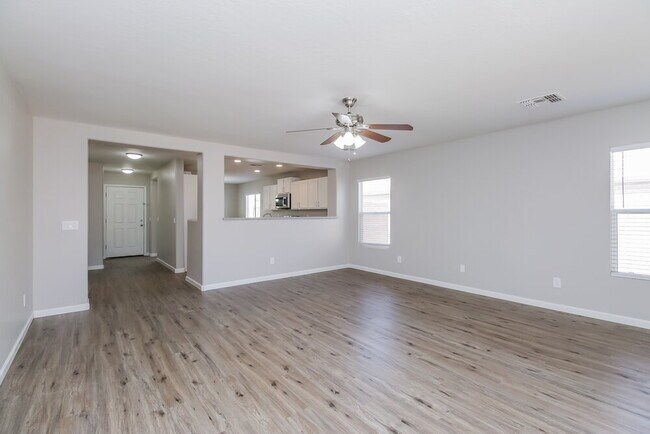 Building Photo - 4665 E Pinto Valley Rd