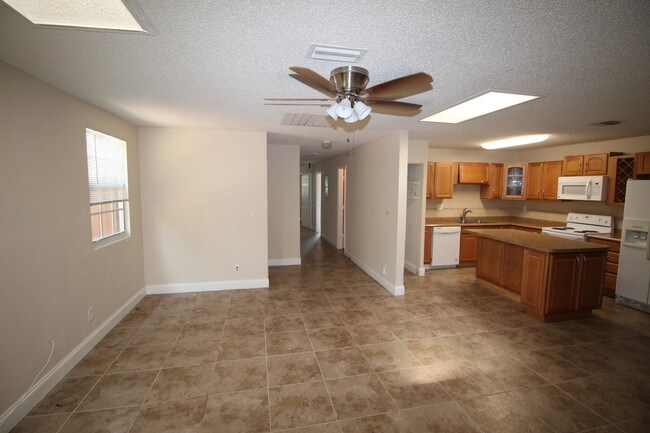 Building Photo - 4505 NW 3rd Drive  Delray Beach FL 33445
