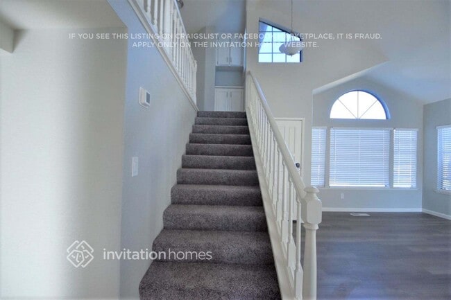 Building Photo - 921 Pueblo Way