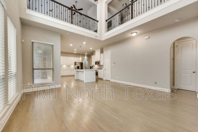 Foto del edificio - 6309 Exeter Ave