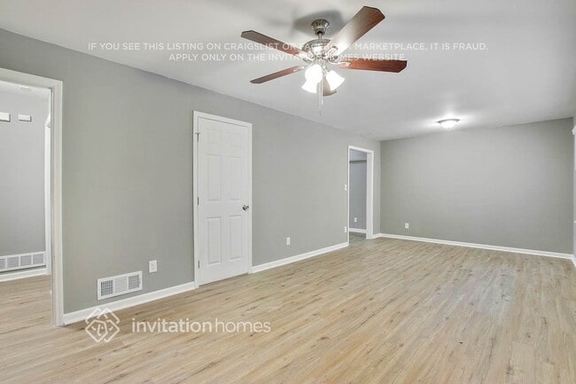Foto del edificio - 6352 N Sweetwater Rd
