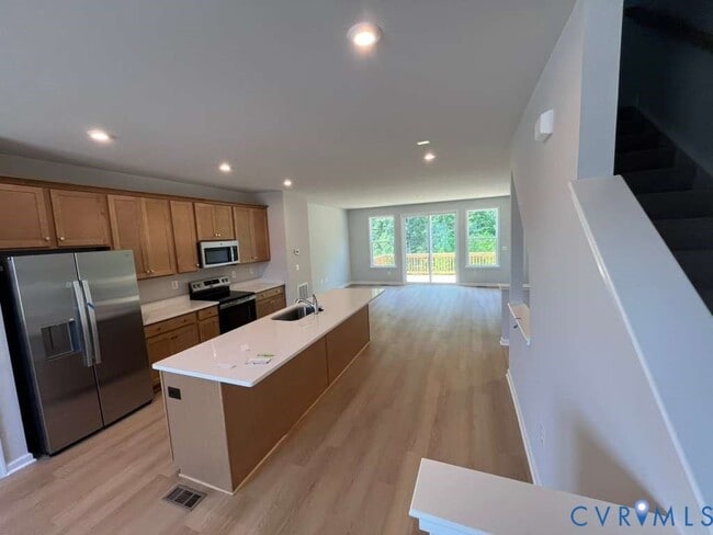 Building Photo - 419 Burden Dr
