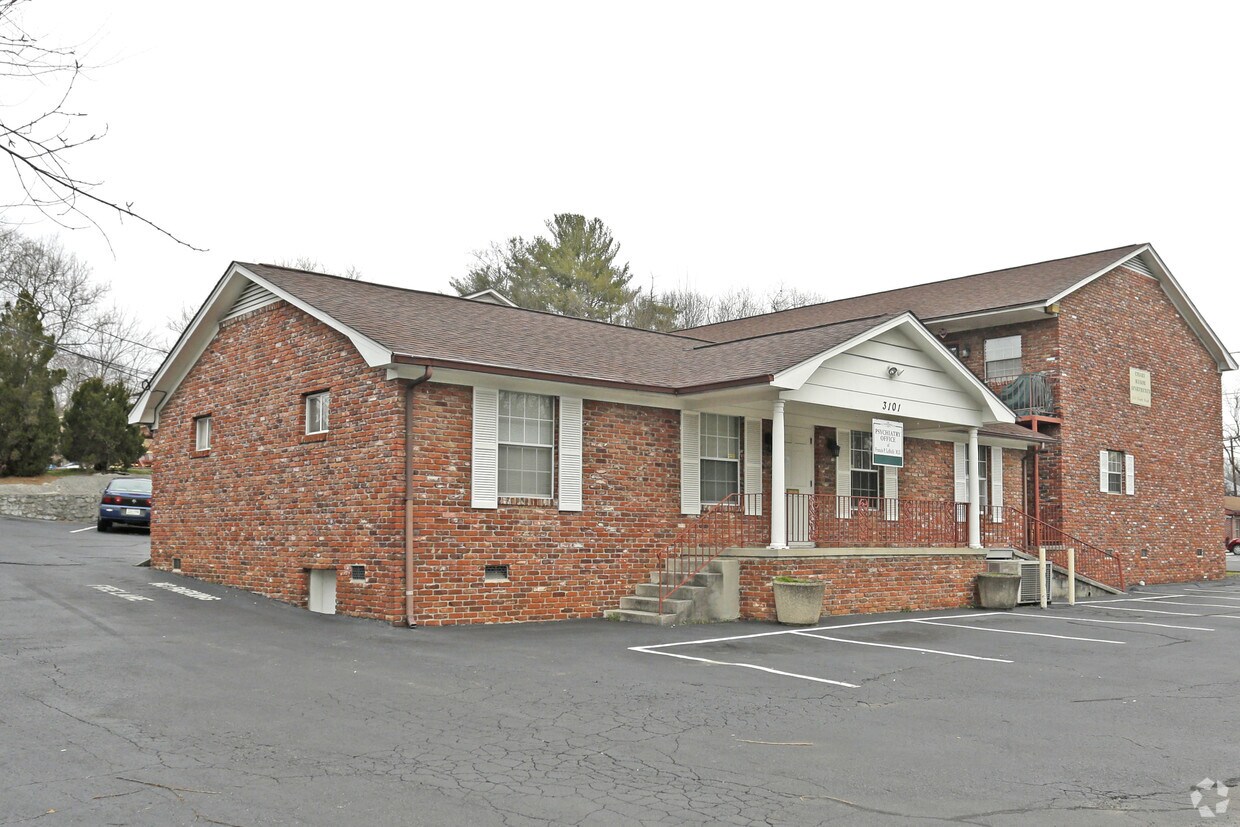 Foto principal - Essary Manor Apartments