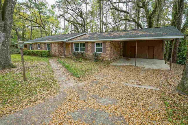 Building Photo - 1603 Raa Ave