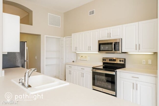 Building Photo - 3 br, 2 bath House - 6001 Heron Pond Dr UNIT