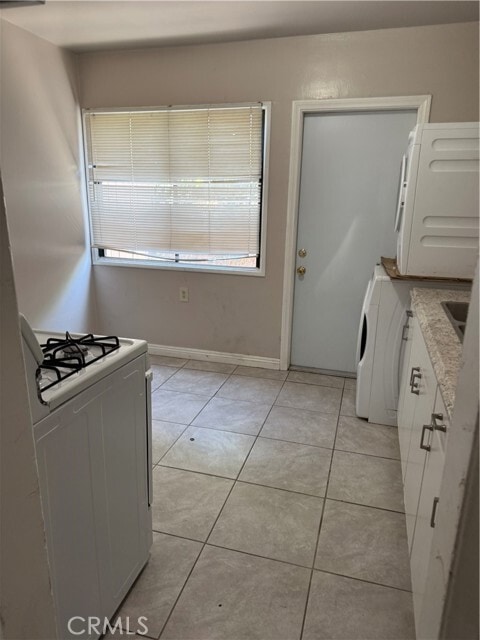 Foto del edificio - 4611 W 152nd St