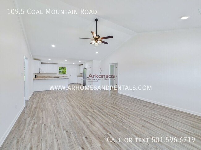 Foto del edificio - 109.5 Coal Mountain Rd