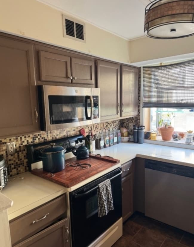 Building Photo - 36 Stevens Ct