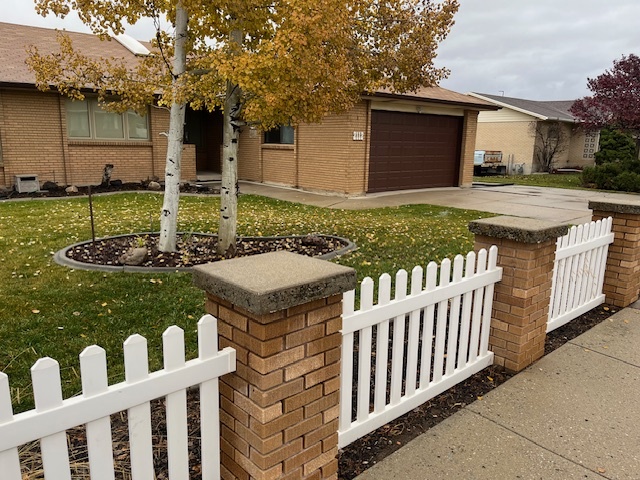 Front - 2112 W Bowling Ave