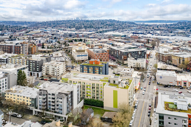 Exterior - Vik Condominiums