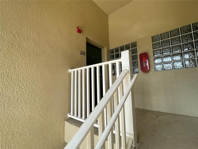 Building Photo - 6007 Skydale Way
