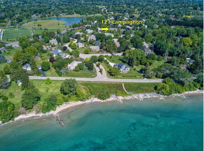 Building Photo - 121 Lamplighter Ln