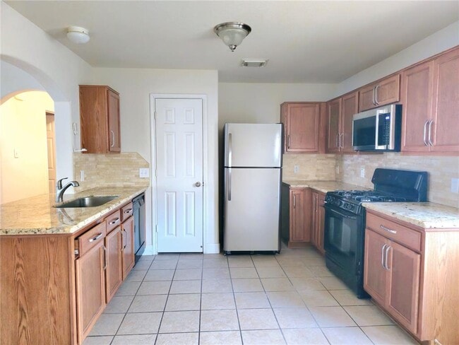 Building Photo - 13427 Lauren Forest Ln