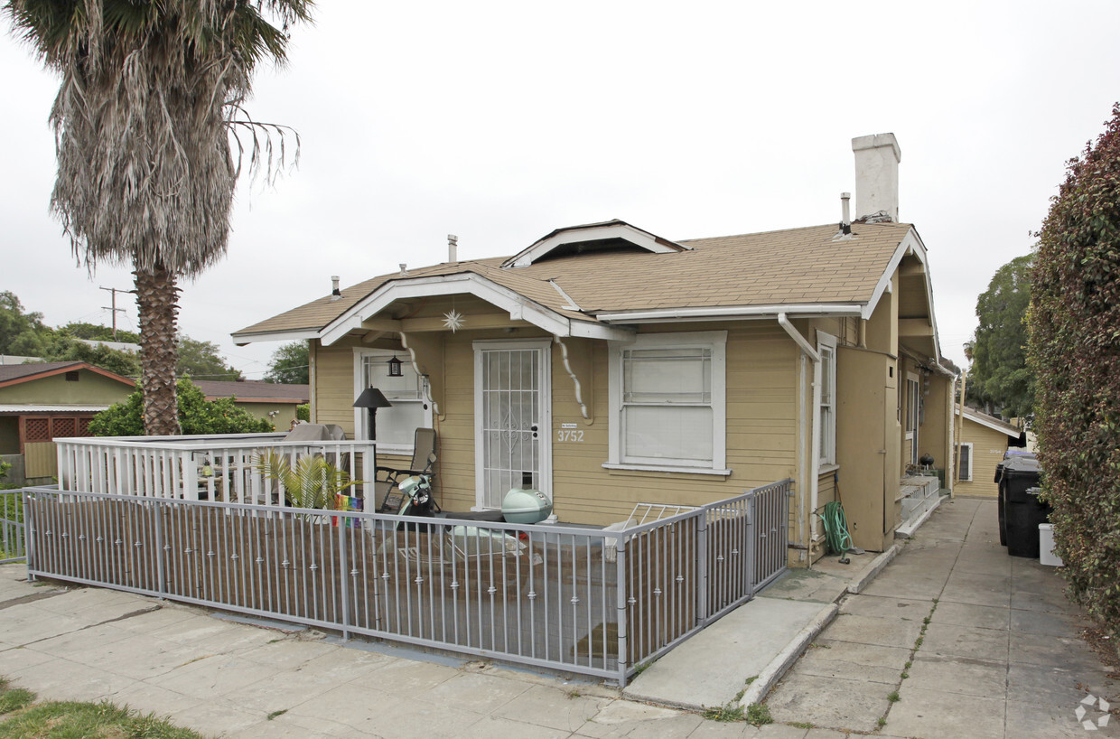 Primary Photo - Louisiana Street Apartments