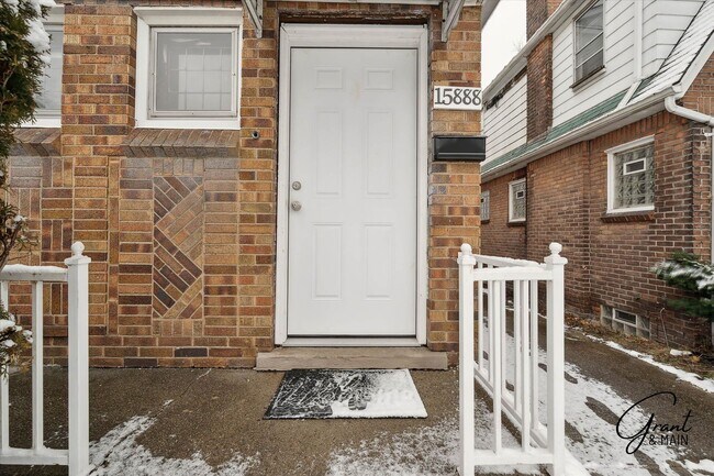 Foto del edificio - 15886 Woodingham Dr