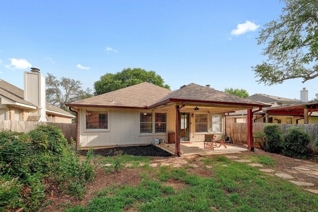 Building Photo - 13413 Bolivia Dr