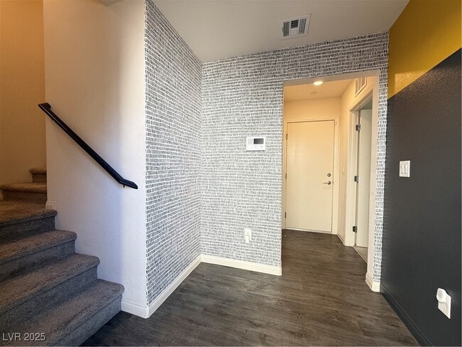 Foto del edificio - 2662 Champagne Gold Ave