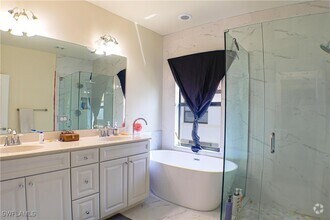 Building Photo - 15851 Portofino Springs Blvd
