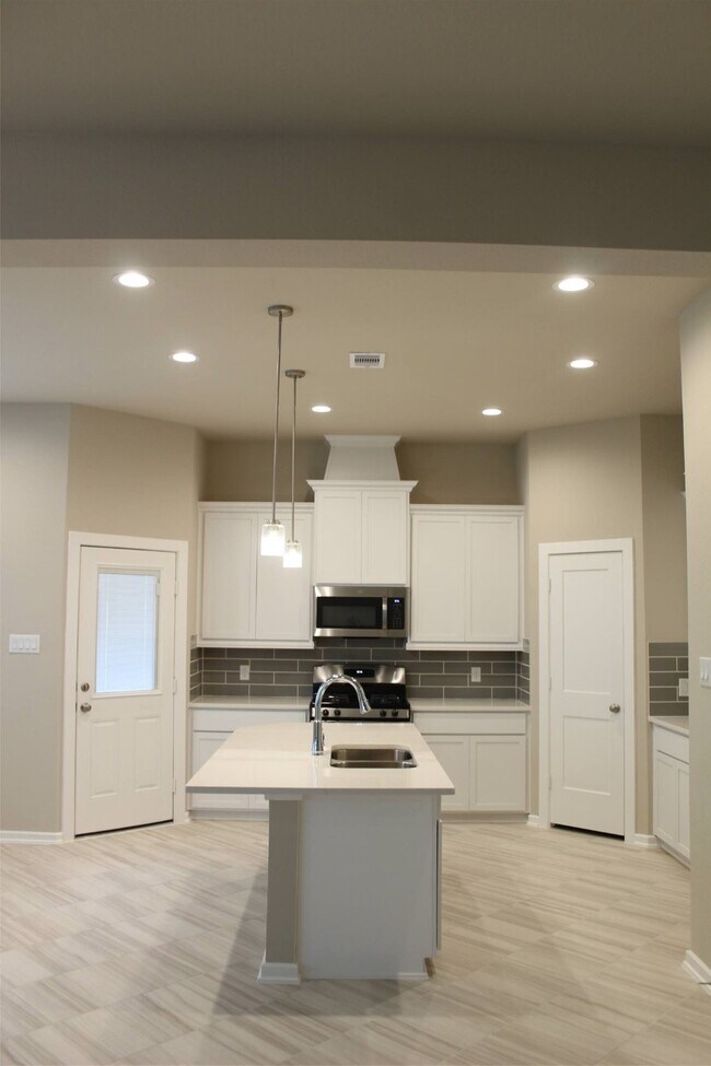 Foto del edificio - 1538 Rustling Creek Dr