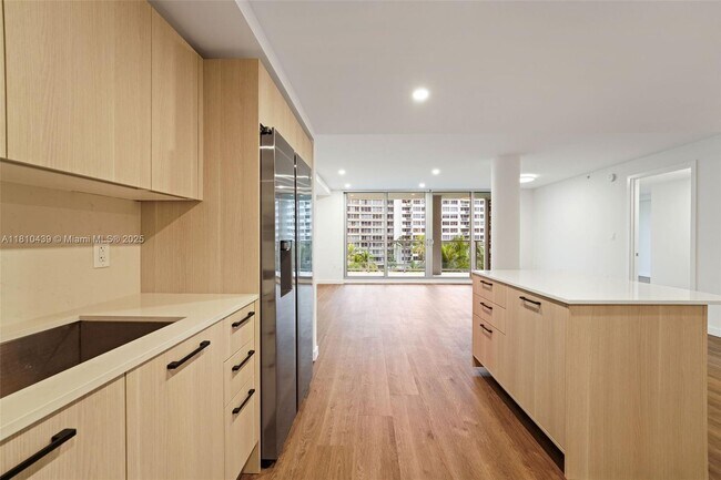 Foto del edificio - 1500 Bay Rd