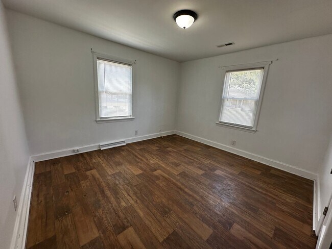 Foto del edificio - Cozy Two Bedroom