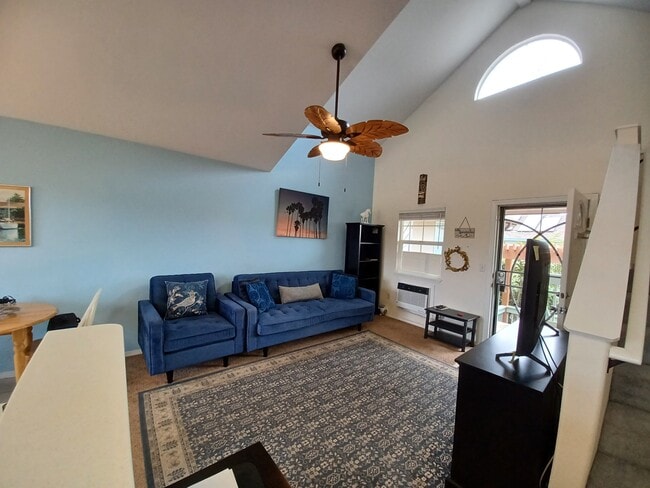 Building Photo - 50 Halili Ln