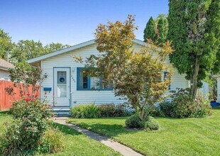 Building Photo - 2209 41st St