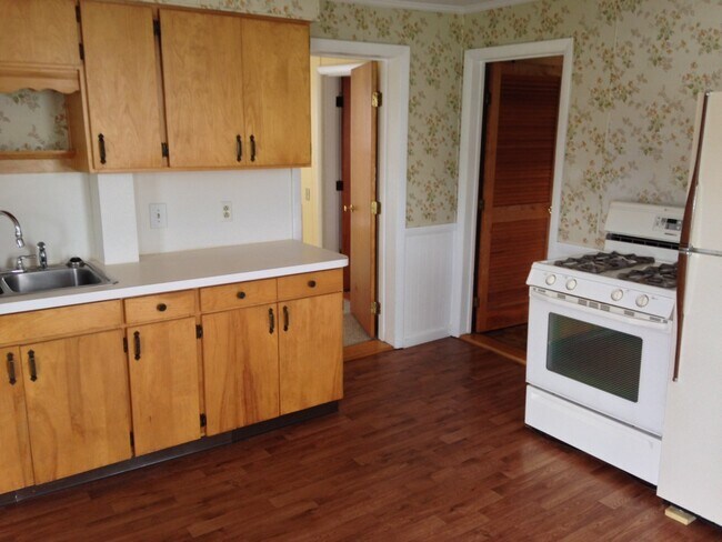 Kitchen - 92 Prospect St