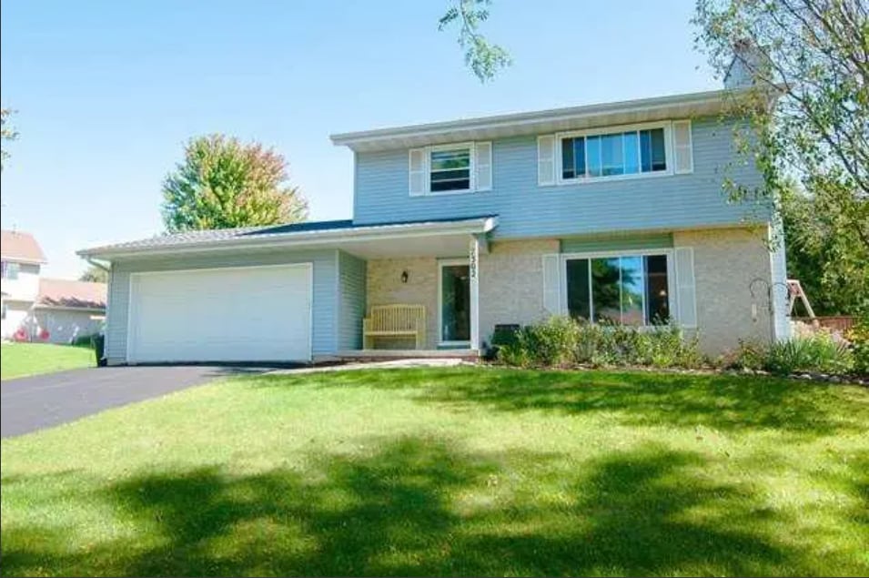 Primary Photo - 7302 Gladstone Dr