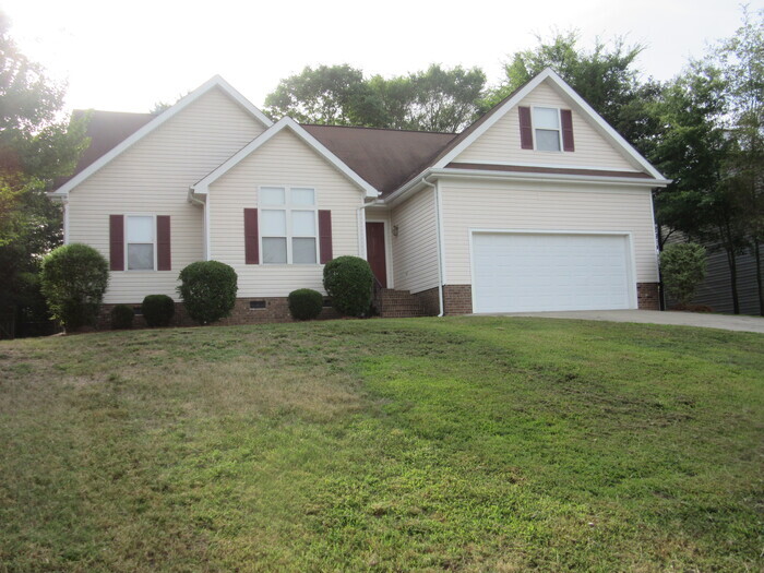 Primary Photo - 967 Scotland Dr