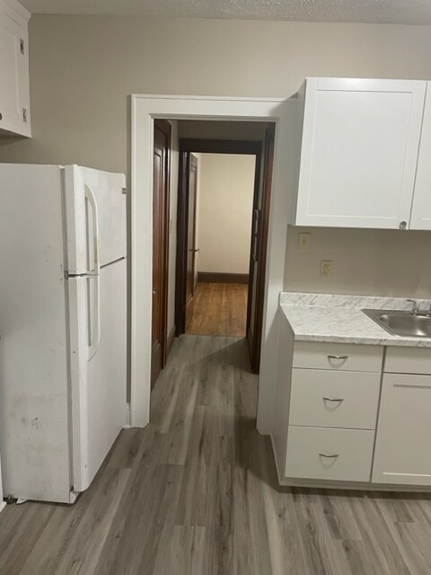 Foto del edificio - 598 Blaine Ave