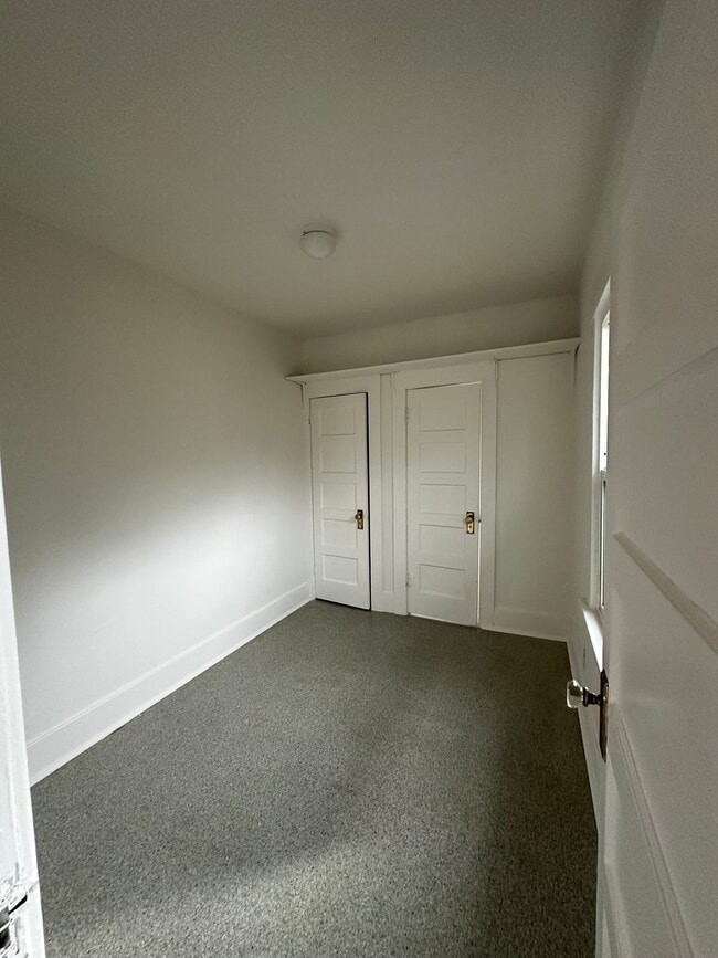 Building Photo - 115 Trinity St