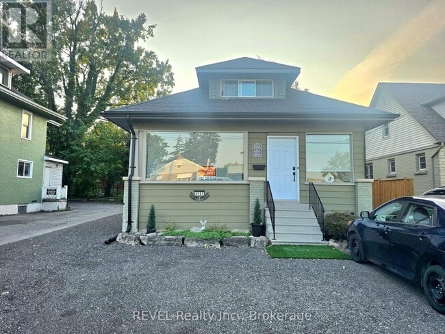 Photo du bâtiment - 4151 Portage Rd