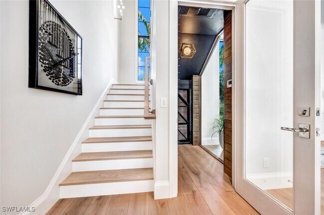 Foto del edificio - 556 17th Ave S