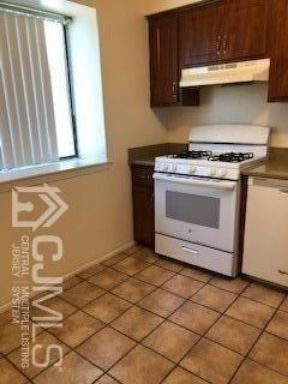 Foto del edificio - 141 Grandview Ave W